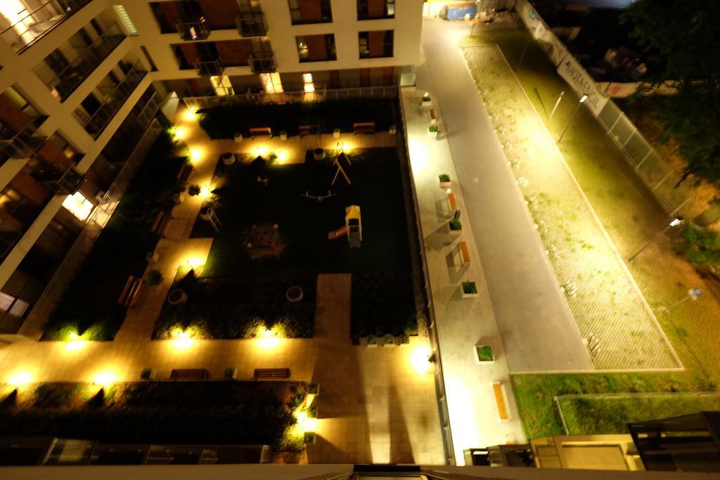 Lodz Fabryczna Apartament Ngoại thất bức ảnh